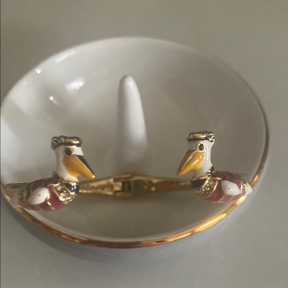 Kate Spade Gold and White Bird-Inspired Bracelet used by cute